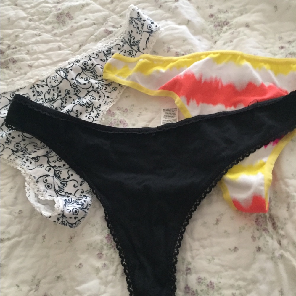 SOLD. THONGS GALORE - Picture 5 of 5